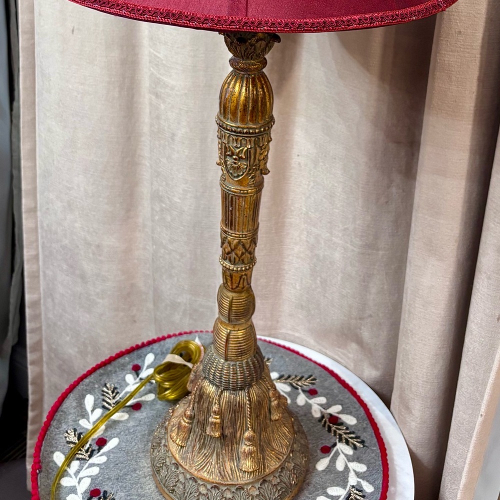 Vintage Regency Gilt
Tassel Candlestick Table Lamp